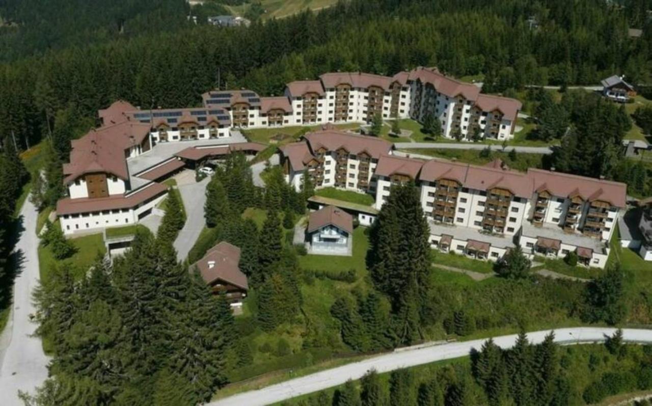 Ferienapartment Kanzelhoehe An Der Skipiste Kanzelhohe Εξωτερικό φωτογραφία